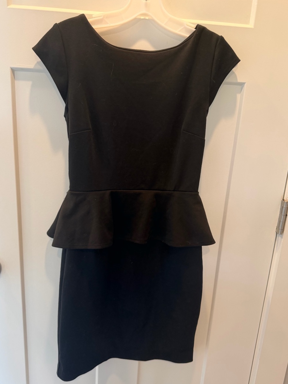 New York & Company Black Peplum Sheath Dress XS Cap Sleeve
